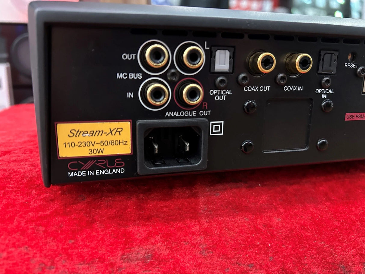 CYRUS STREAM XR BLACK STREAMER (NOT INCLUDING PSU-XR) DISPLAY MODEL